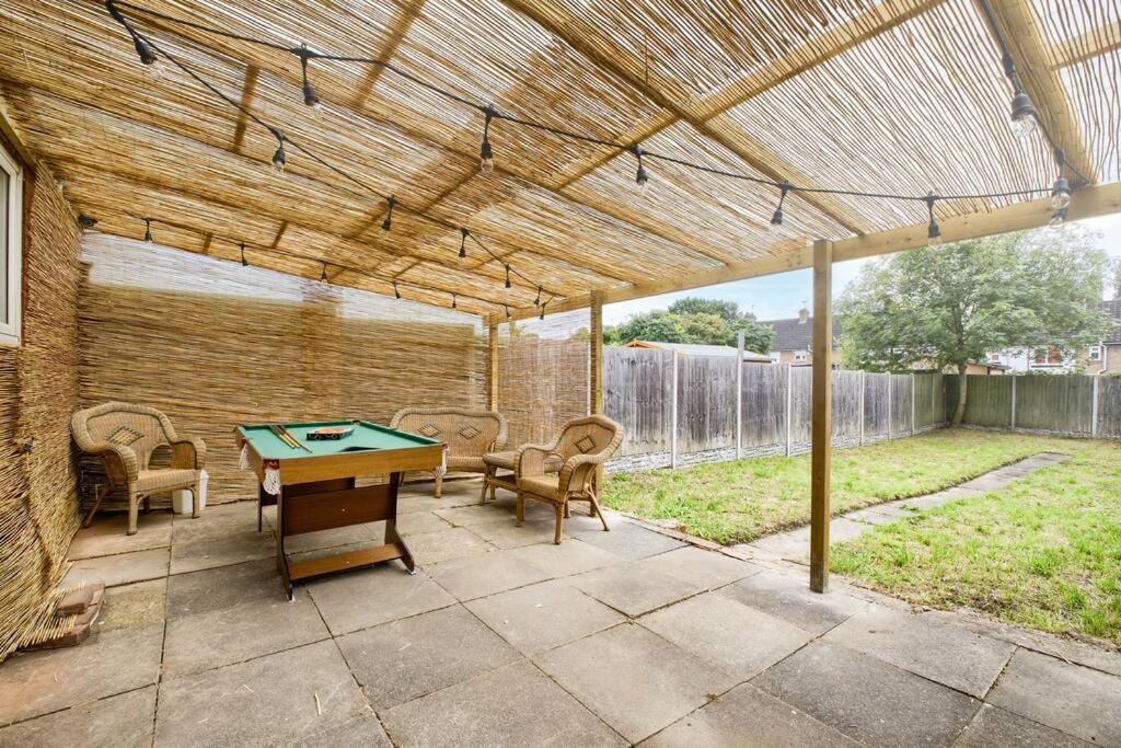 Low Rate For A 4-Bedroom House In Coventry With Free Unlimited Wi-Fi 2 Car Parking 53 Qmc Exterior photo